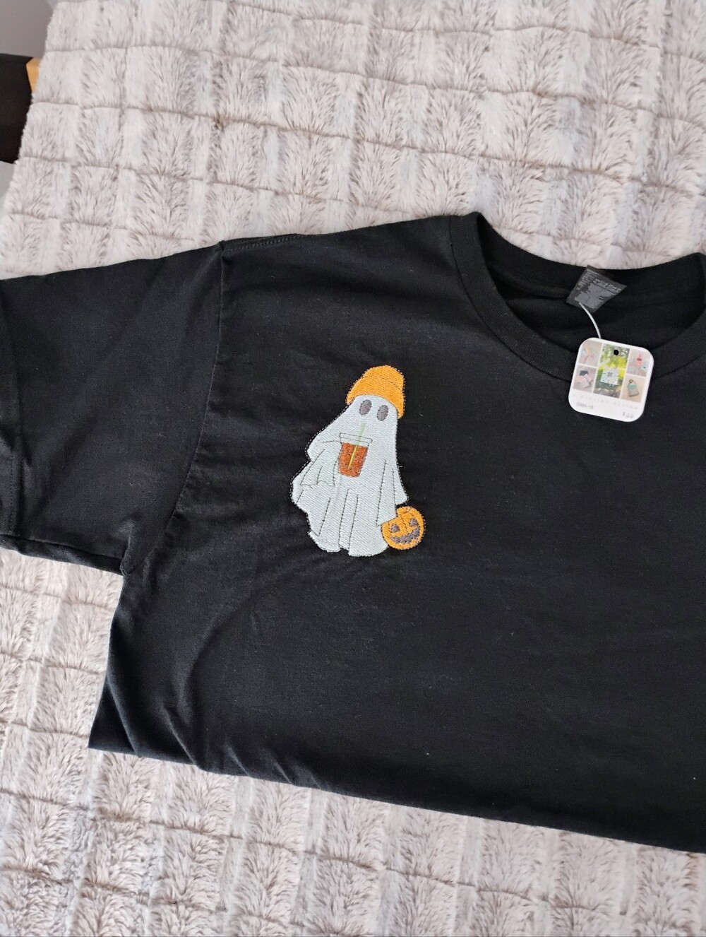 Embroidered Sz Large Tshirt Hipster Ghost